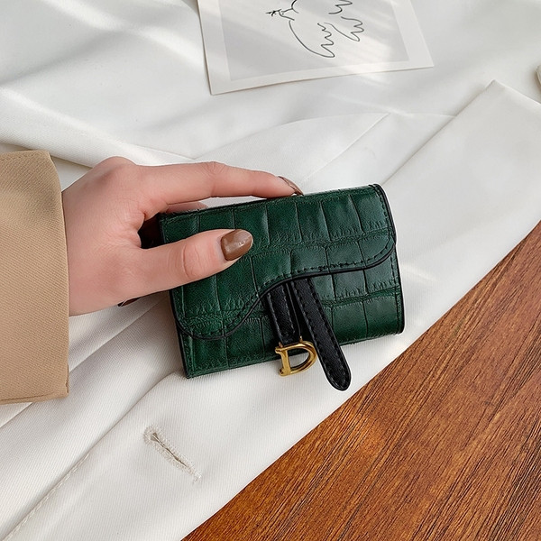 Portofel mic de zi cu zi cu pandantiv