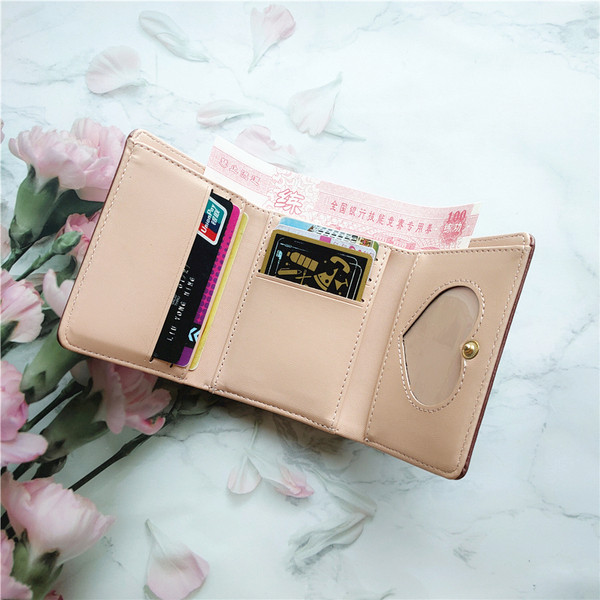 Дамски малък портфейл от еко кожа с надпис