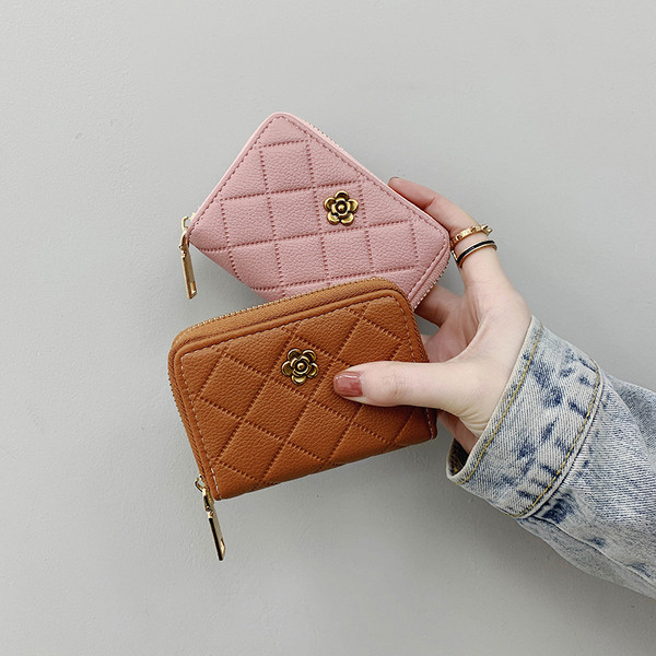 Naiste igapäevane rahakott luku ja kaunistusega