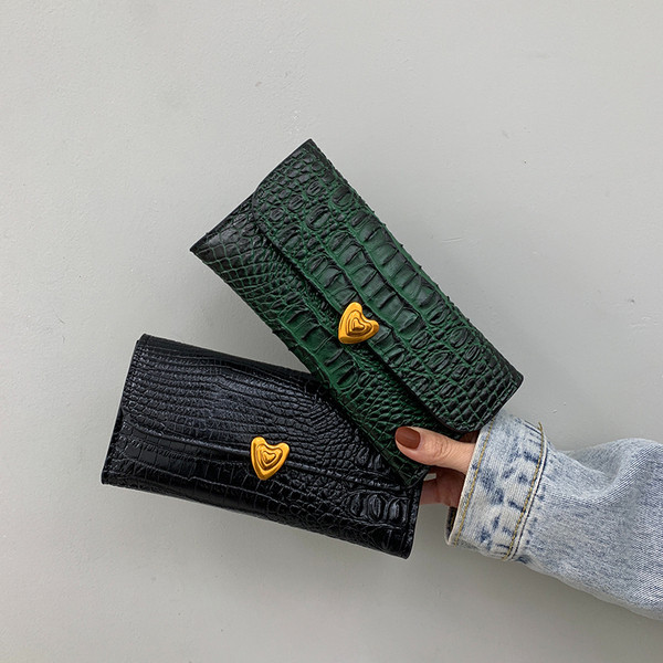 Naiste vabaaja rahakott ökonahast metallist kaunistusega