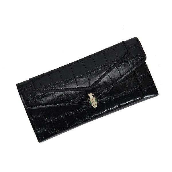 Portofel de dama din piele cu inchidere metalica in mai multe culori