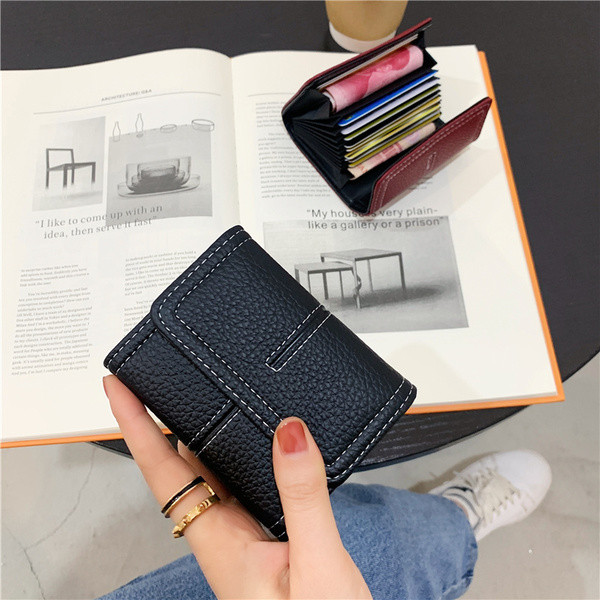 Väike naiste rahakott puhtast ökonahast mudelist