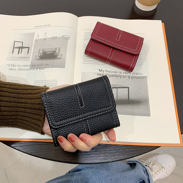 Väike naiste rahakott puhtast ökonahast mudelist