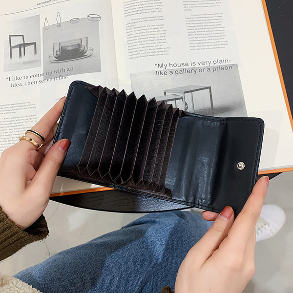 Väike naiste rahakott puhtast ökonahast mudelist