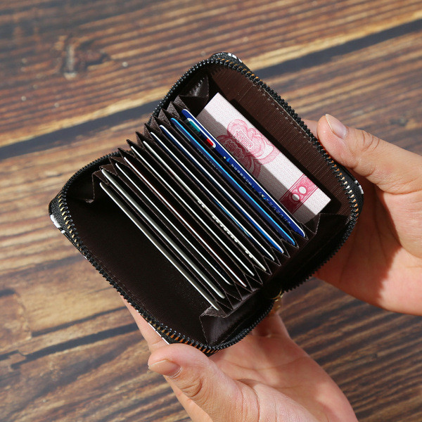 Portofel de dama cu fermoar si margarete