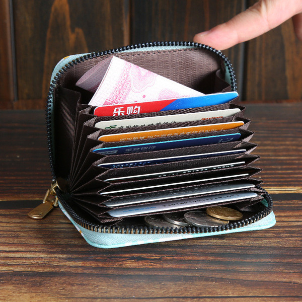 Portofel de dama cu fermoar si margarete