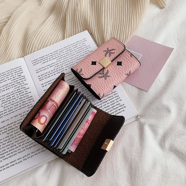 Portofel de dama zilnic din piele in trei culori