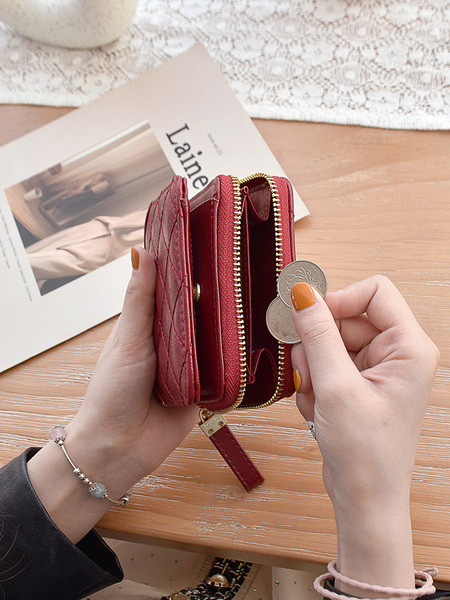 Naujo modelio odinė moteriška piniginė su užtrauktuku