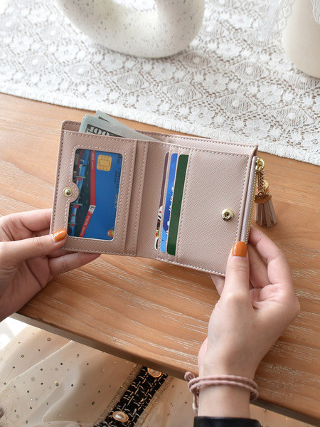 Portofel de dama cu ciucuri din imitatie de piele