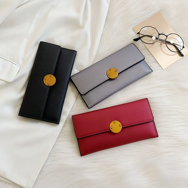 Naiste nahast rahakott metallist lukuga kolmes värvitoonis