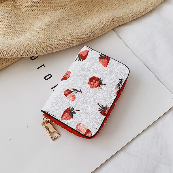 Moodne lukuga ja värvilise mustriga naiste rahakott