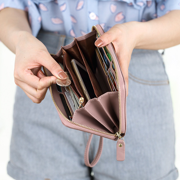 Portofel de dama din piele cu aplicatie si fermoar