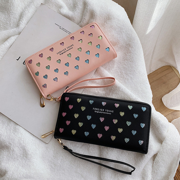 Moodne naiste rahakott südamete ja kirjaga