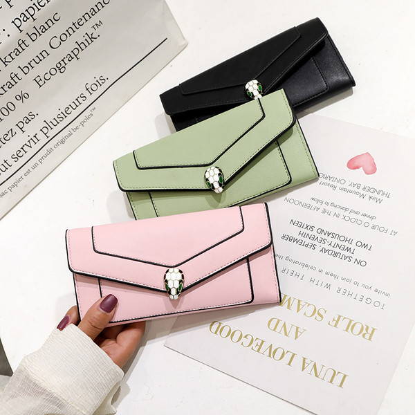 Portofel de dama din piele cu decor in mai multe culori