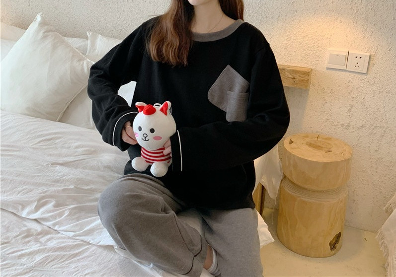 Pijamale dama uni model lat cu decolteu oval