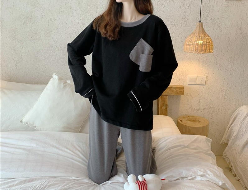 Pijamale dama uni model lat cu decolteu oval