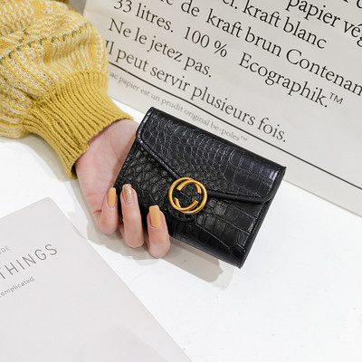 Portofel de dama in mai multe culori si forma patrata