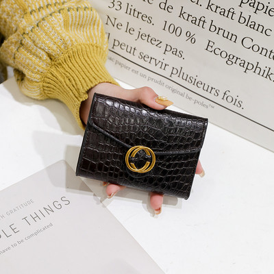 Portofel de dama in mai multe culori si forma patrata