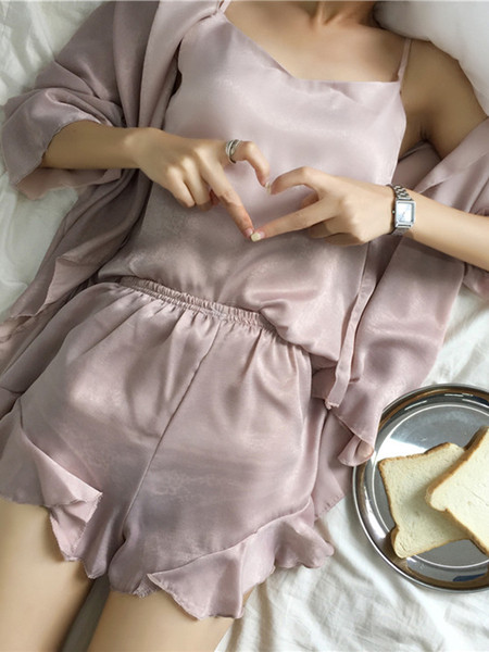 Moodsad naiste pidžaamad kolmeosalised lühikesed püksid ja mantel