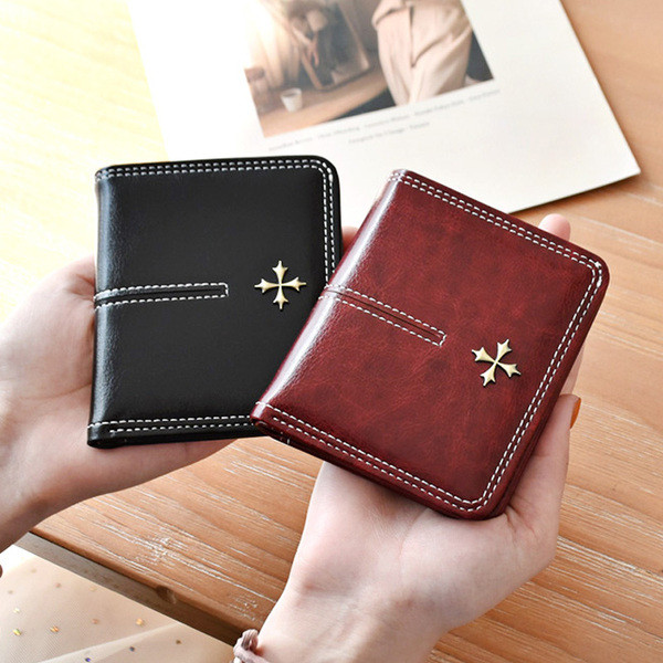 Portofel de dama din piele cu fermoar si element metalic