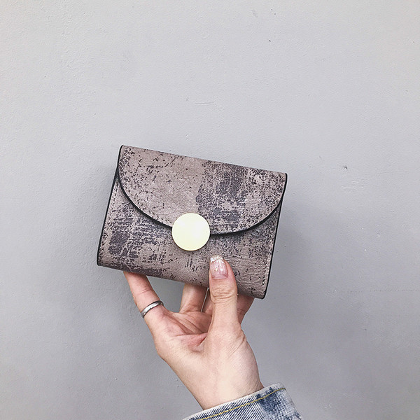 Γυναικείο έκο δερμάτινο πορτοφόλι με κούμπωμα
