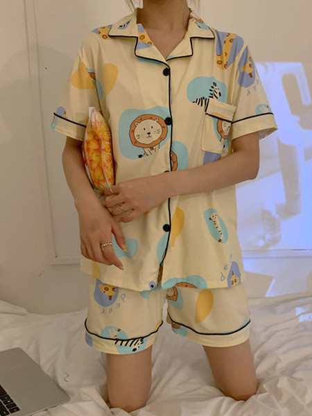 Pijamale scurte de dama actuale in trei modele