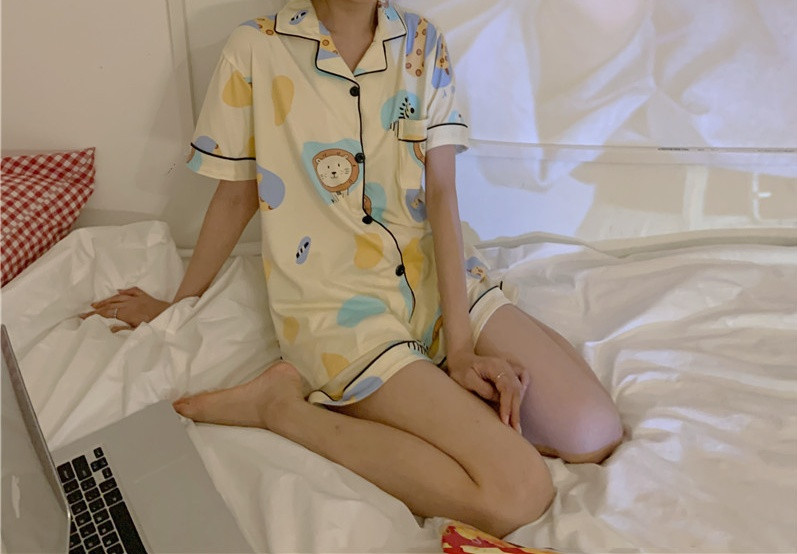 Pijamale scurte de dama actuale in trei modele