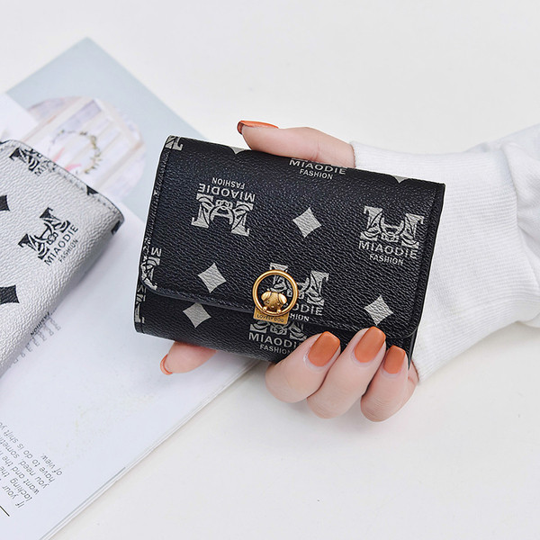 Portofel de dama modern cu catarama