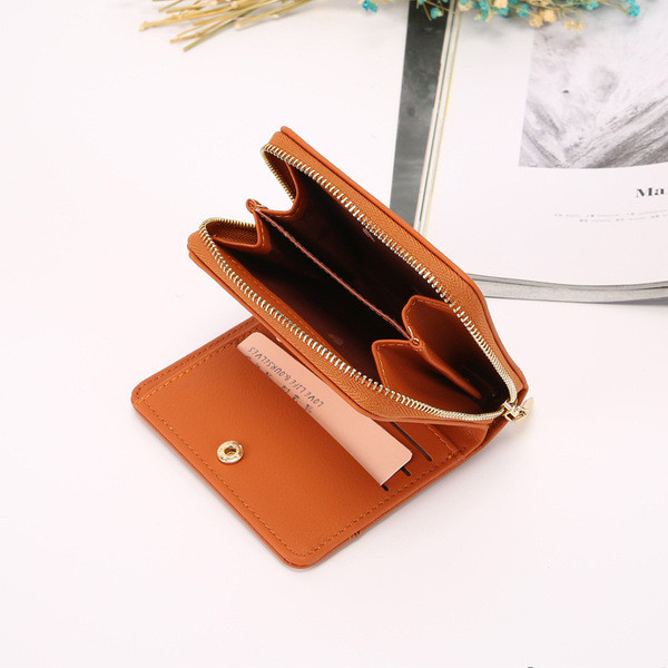 Portofel de dama cu fermoar si element metalic