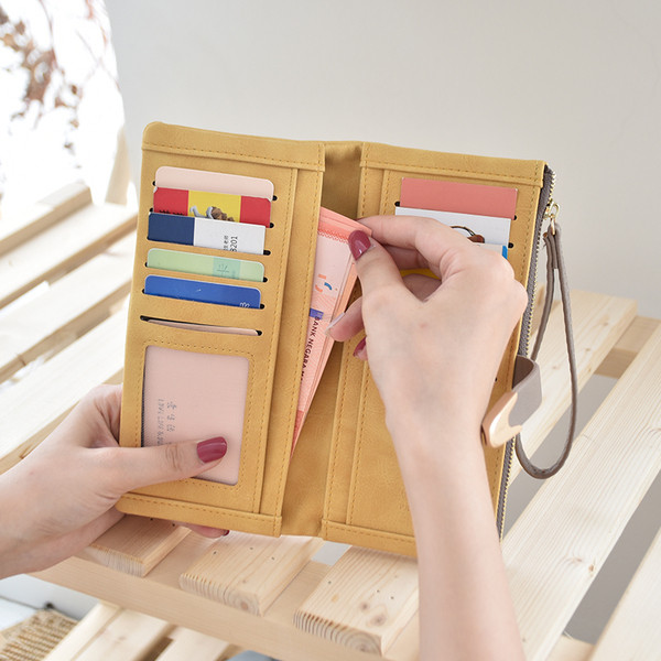 Uus mudel nahast lukuga naiste rahakott