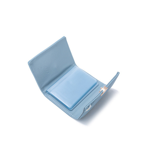 Portofel mic de dama cu inchidere metalica