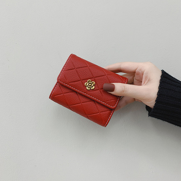 Portofel de dama din piele de ultimă generație cu închidere