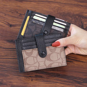 Naiste nahast rahakott erinevates värvides