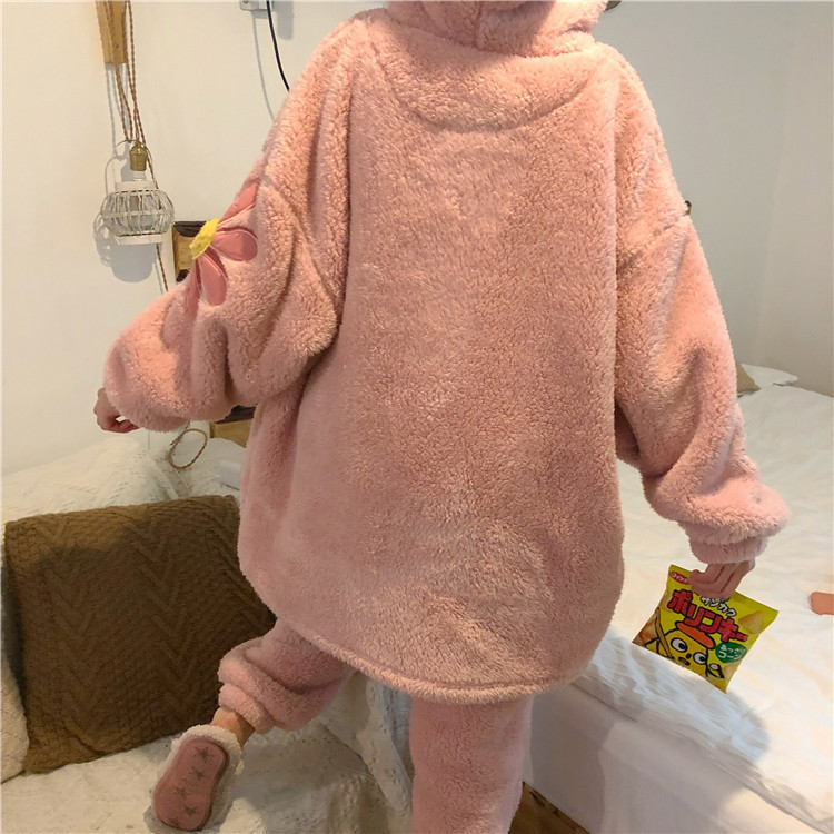 Naiste aktuaalne pidžaama lai kapuutsiga mudel