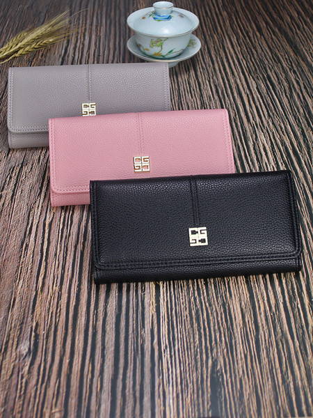 Naiste metallist kaunistusega nahast rahakott