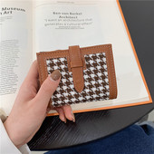 Portofel mic de dama cu inchizator