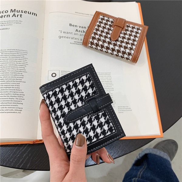 Portofel mic de dama cu inchizator