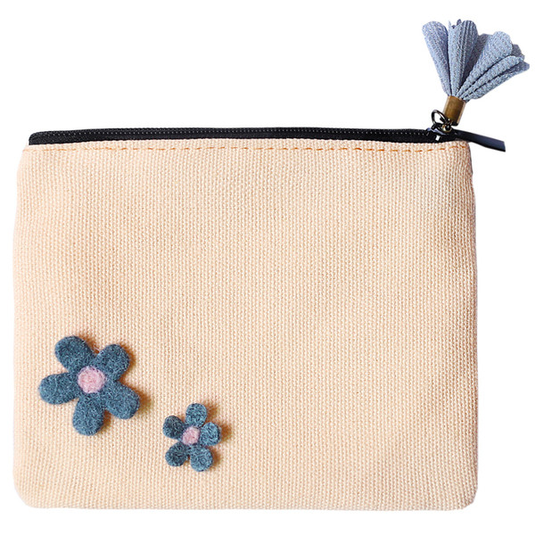 Eko bőrből készült női pénztárca 3D elemekkel és cipzárral