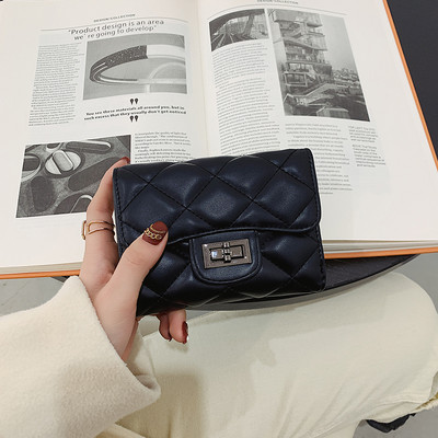 Μοντέρνο γυναικείο πορτοφόλι από οικολογικό δέρμα με αγκράφα