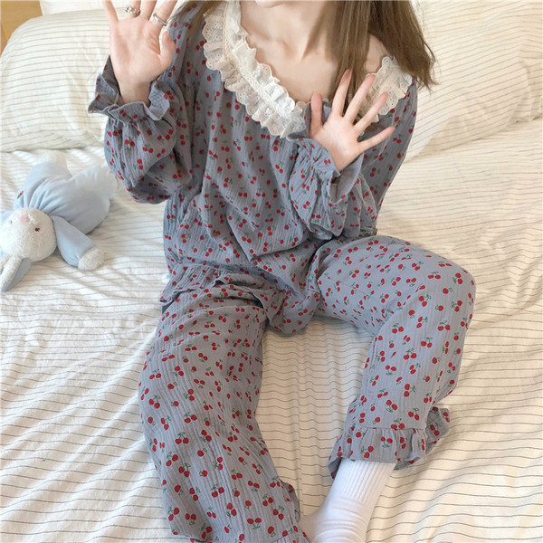 Női pizsama hosszú modell mintával