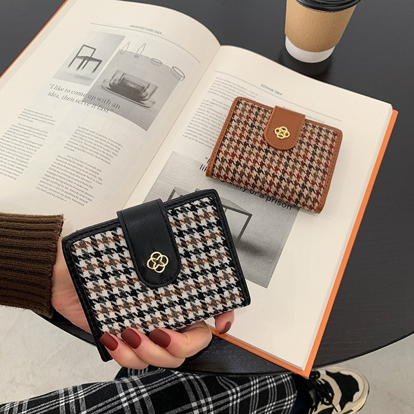 Naiste värviline metallist elemendiga rahakott