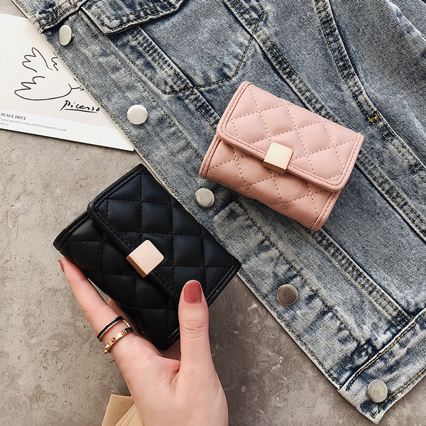 Naiste nahast rahakott lukuga