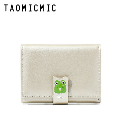 Μικρό γυναικείο πορτοφόλι με απλικέ χρώμα