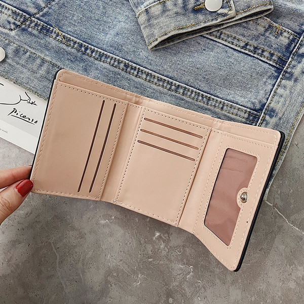 Nappali női bőr pénztárca rátéttel