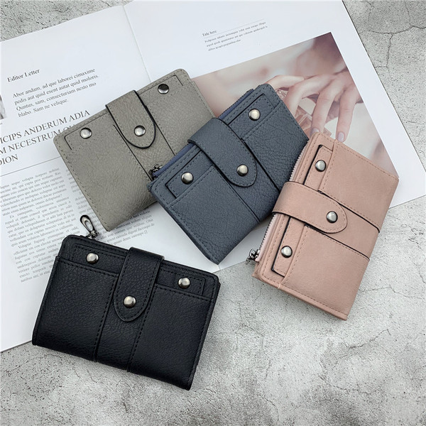 Удобен дамски портфейл от еко кожа