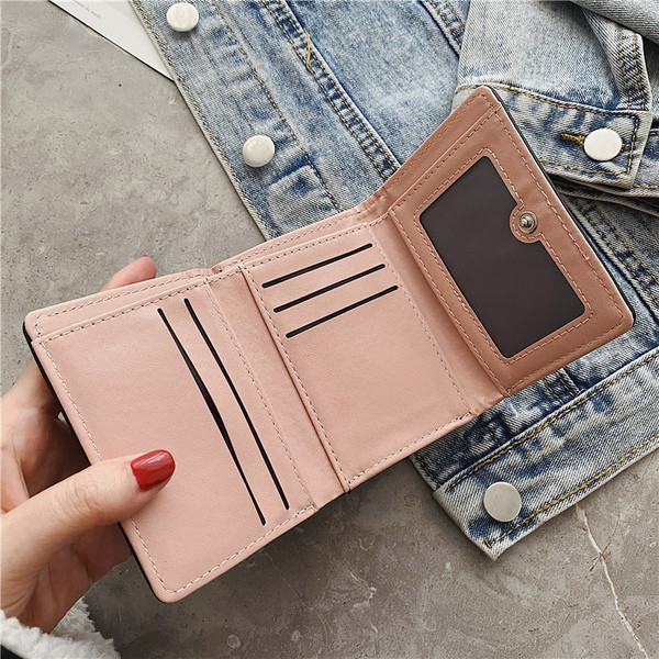 Praegune naiste rahakott tikandiga