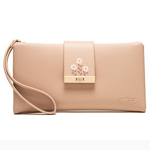 Дамски кожен портфейл с апликация цвете