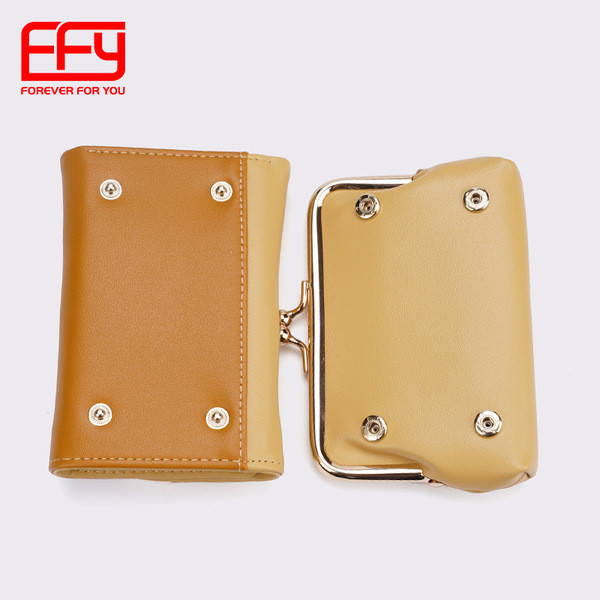 Naiste rahakott metallist kinnitusega