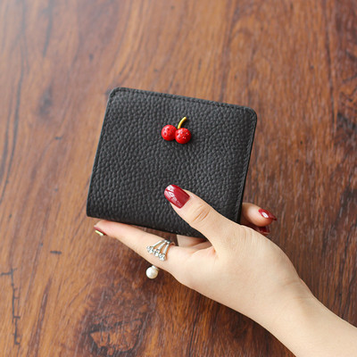 Naiste igapäevane kaunistusega nahast rahakott