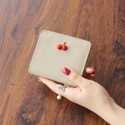 Naiste igapäevane kaunistusega nahast rahakott